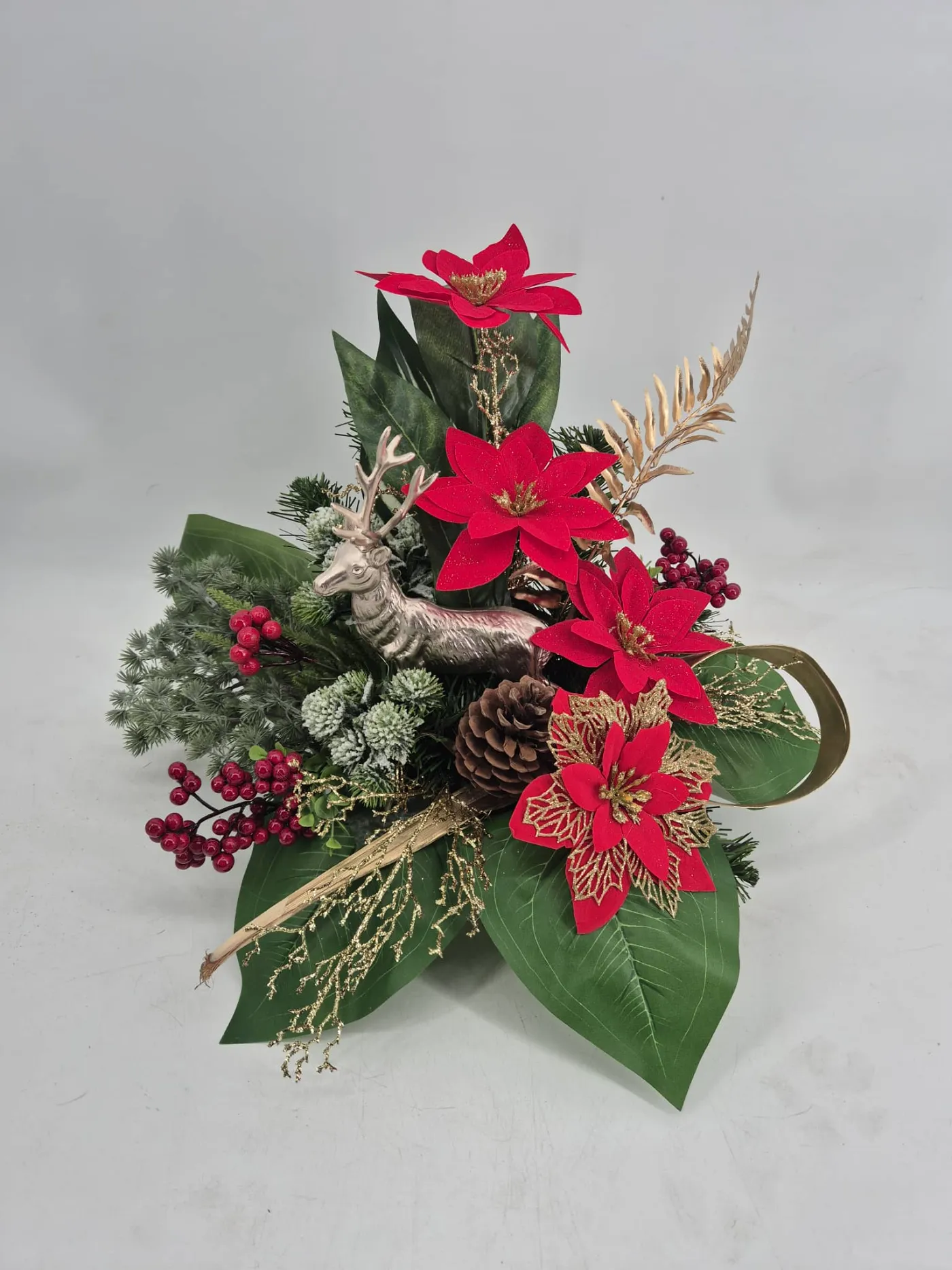 Kompozycje bożonarodzeniowe wykonane przez producenta stroików sztucznych KP Paula (6)