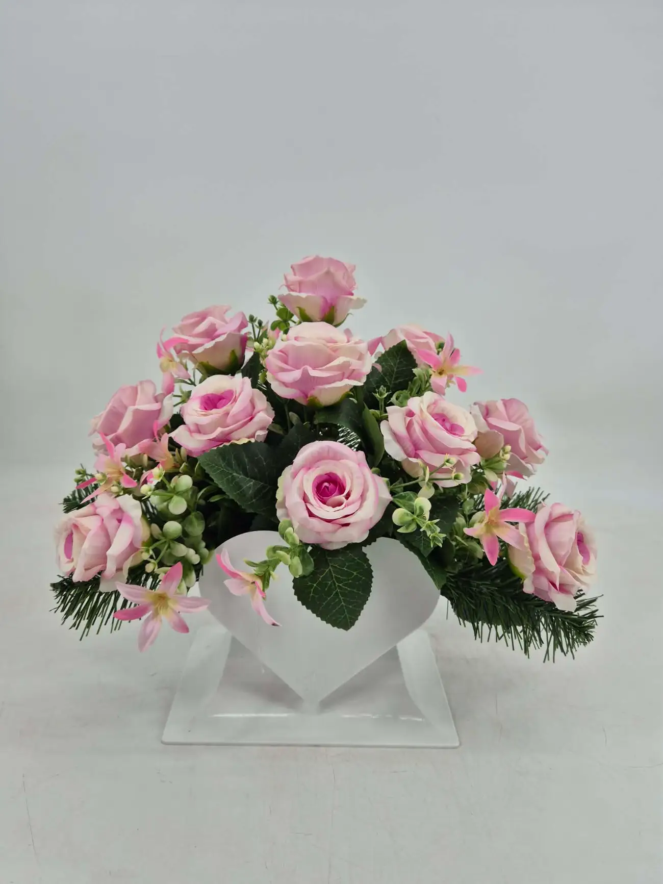 Kompozycje nagrobne stroik z kwiatów sztucznych na cmentarz (8)