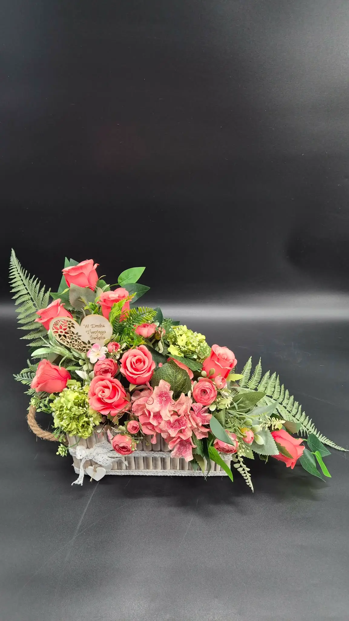 Kompozycje okolicznościowe z sztucznych kwiatów wykonane przez florystki z KP Paula (3)
