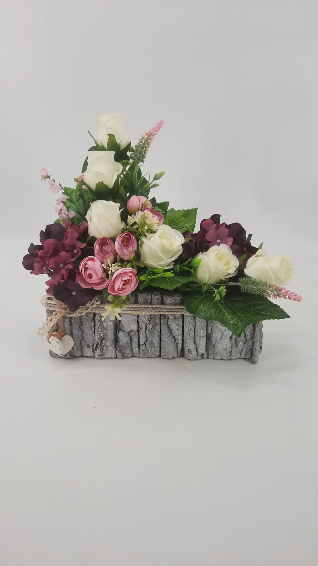 Kompozycje okolicznościowe z sztucznych kwiatów wykonane przez florystki z KP Paula (4)