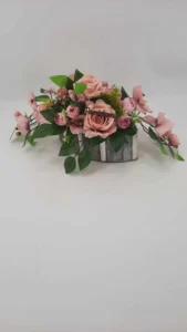 Kompozycje okolicznościowe z sztucznych kwiatów wykonane przez florystki z KP Paula (7) (1)