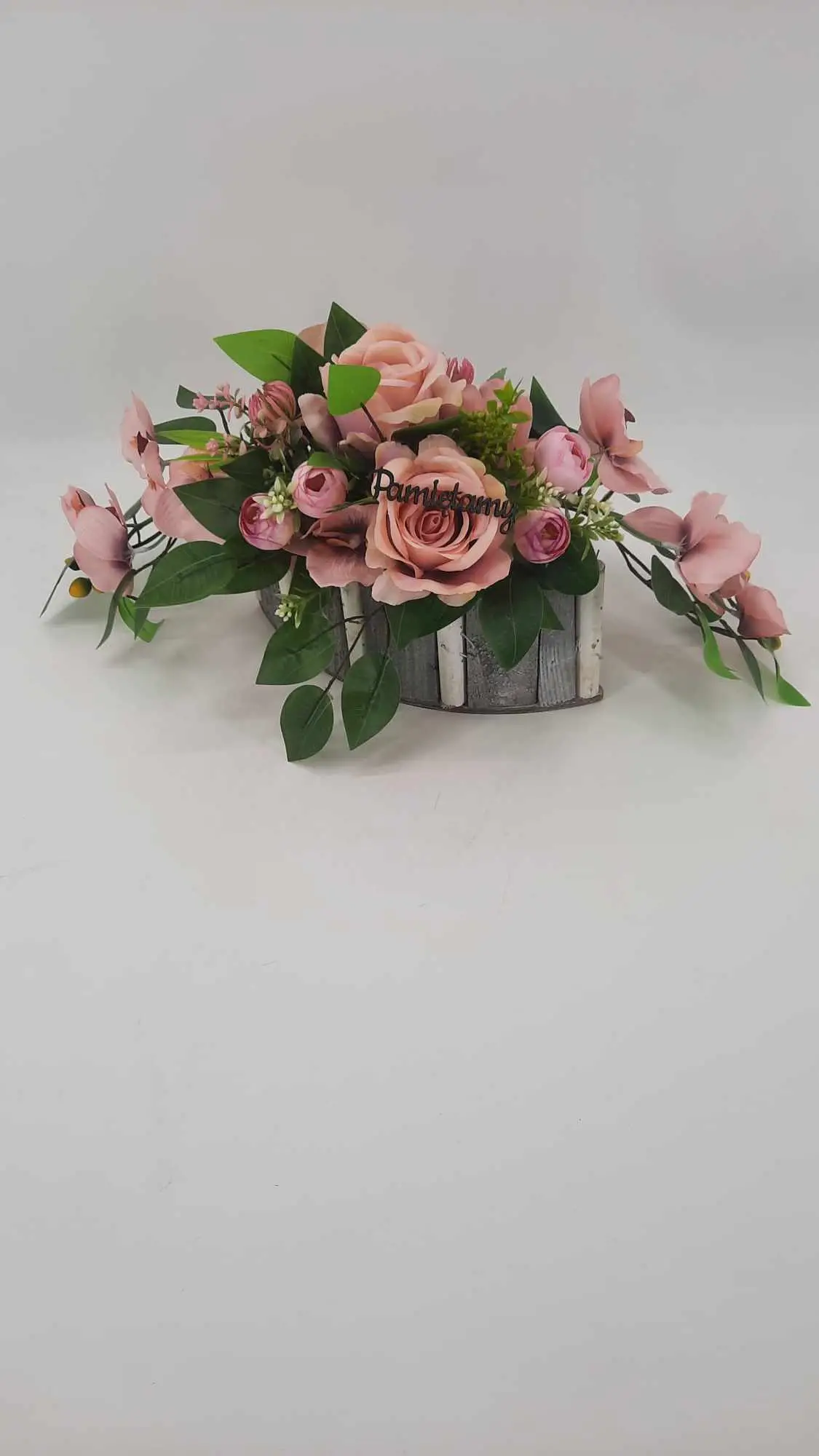 Kompozycje okolicznościowe z sztucznych kwiatów wykonane przez florystki z KP Paula (7) (1)